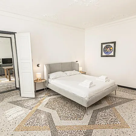 Iflat Historical Luxury San Luca 11 A Genua