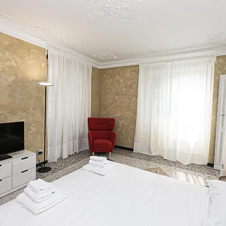 Iflat Historical Luxury San Luca 11 A