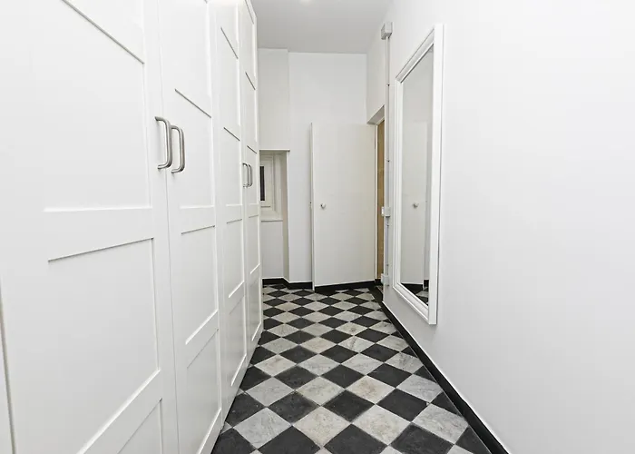 Iflat Historical Luxury San Luca 11 A * Janov